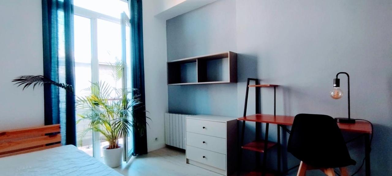 Grand Appartement Moderne Clim アヴィニョン エクステリア 写真